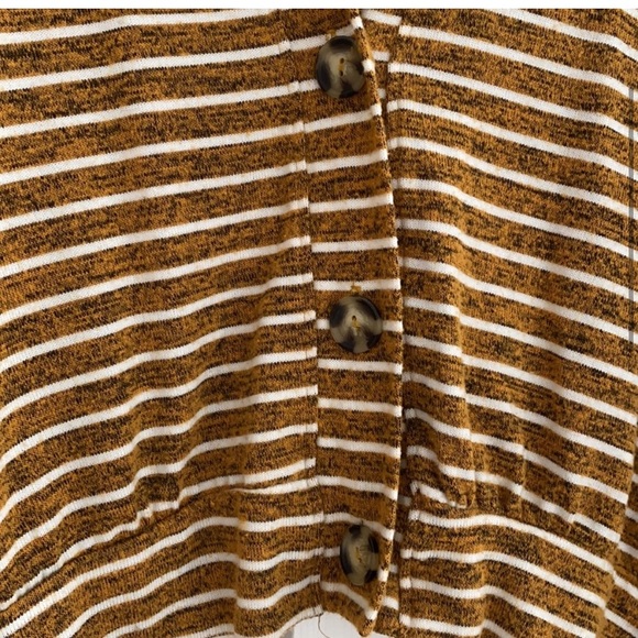 Lightweight striped cardigan. - Picture 3 of 4